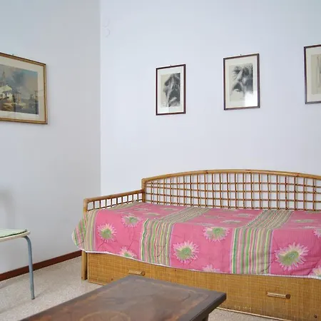 Lombardi Abbeveratoia Parma Room photo
